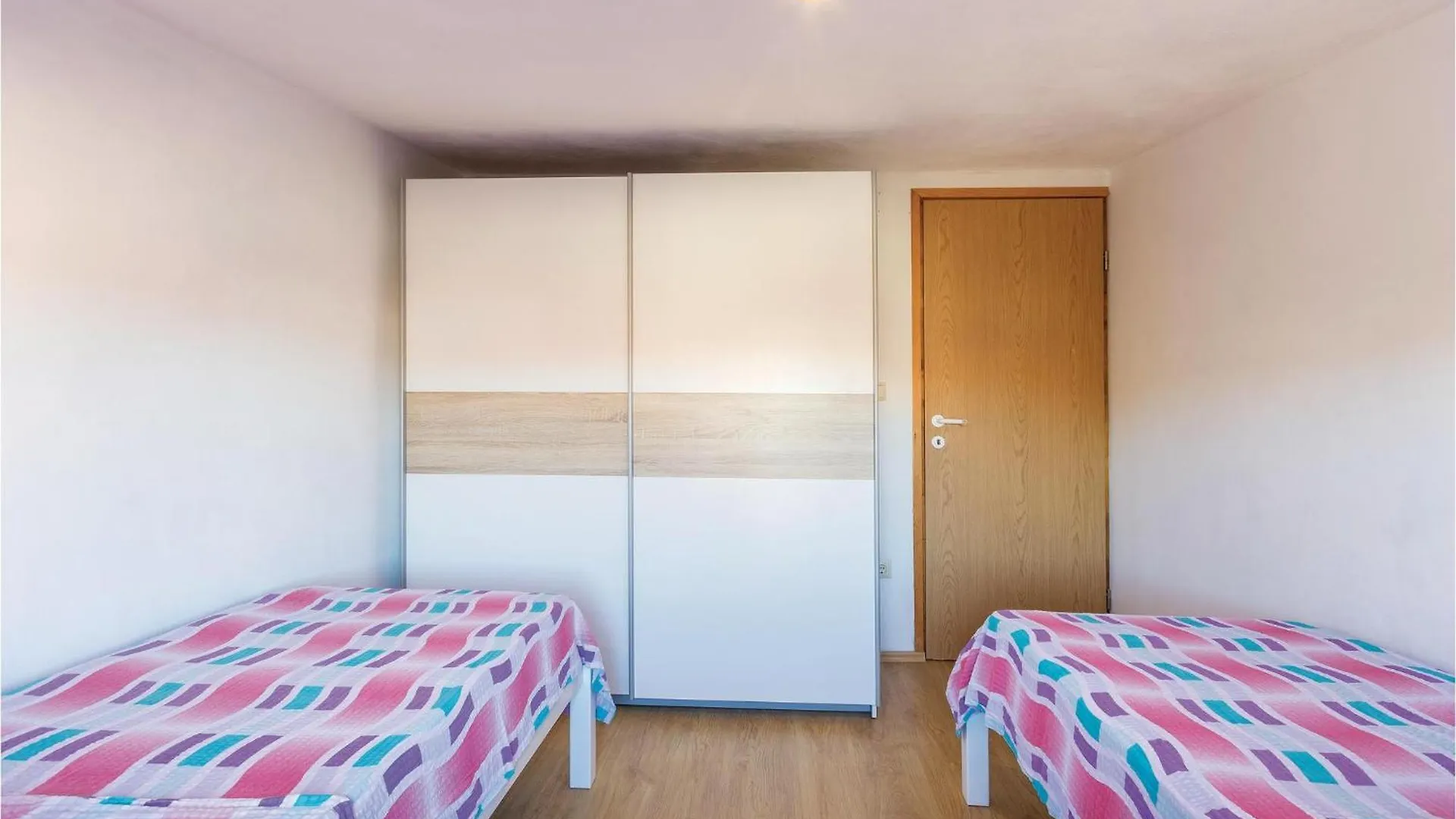 Nice Apartment In Medulin With Wifi